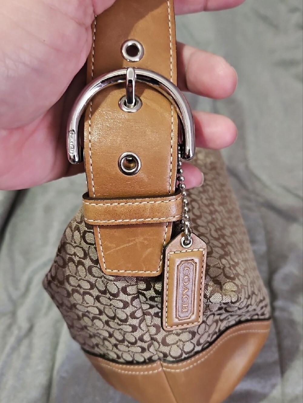 Vintage Coach Signature Canvas Shoulder Bag in Brown and Tan EUC - Picture 8 of 11